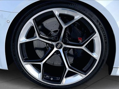 Used 2024 Audi RS 6 performance image 10