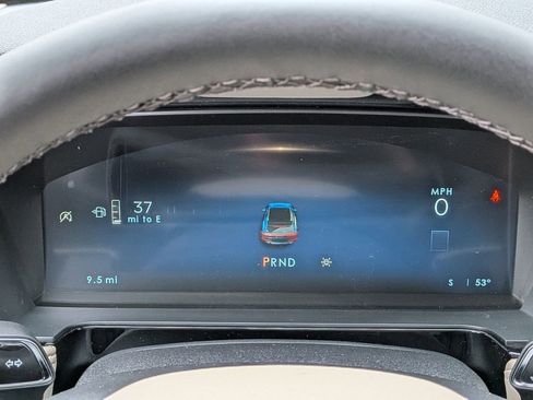 New 2026 Lincoln Corsair Premiere image 32