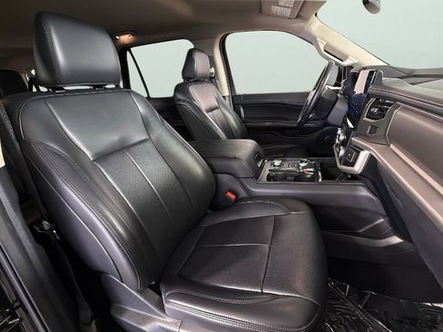 Used 2024 Ford Expedition Max XLT image 36