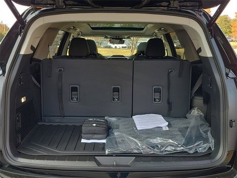 New 2026 Subaru Ascent Limited Bronze image 17