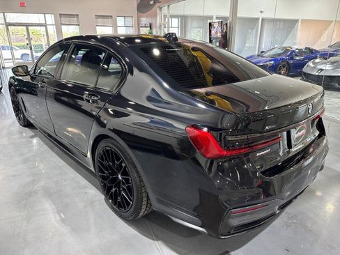 Used 2020 BMW 750i xDrive w/ Executive Package image 24