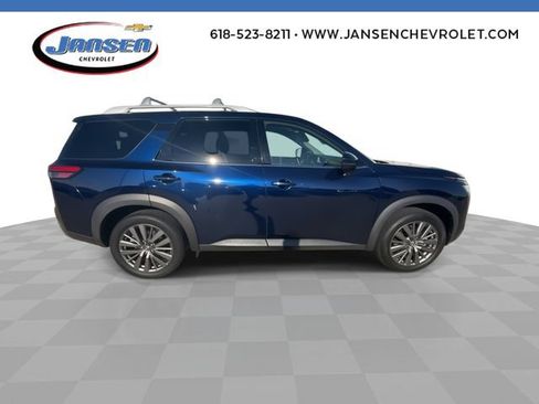 Used 2023 Nissan Pathfinder SL w/ SL Premium Package AWD/4WD image 9
