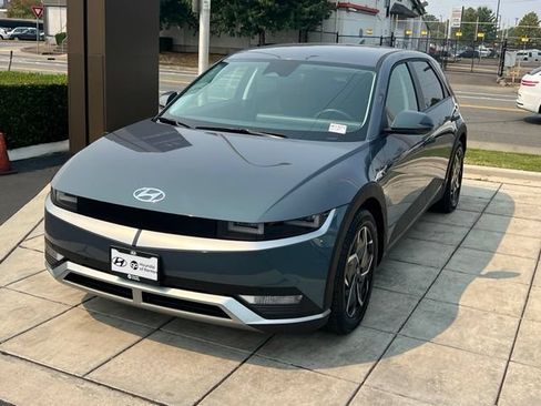 Certified 2024 Hyundai Ioniq 5 SEL RWD image 3