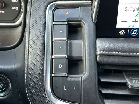 Used 2021 Chevrolet Tahoe Premier image 24