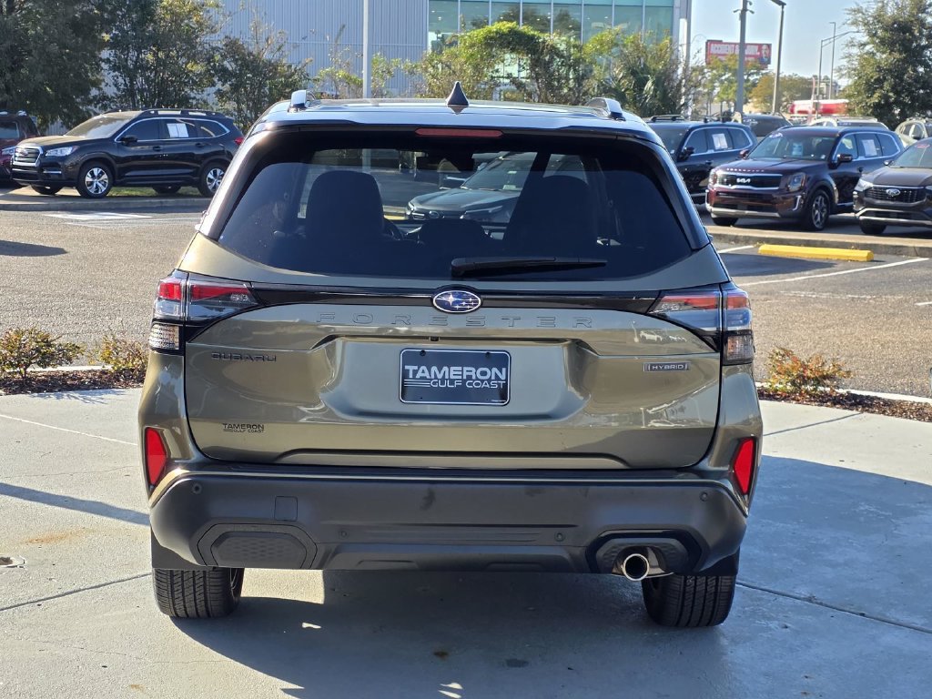 Used 2025 Subaru Forester Touring AWD/4WD image 3