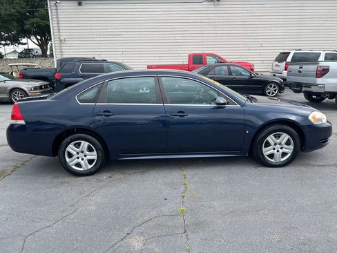 Used 2010 Chevrolet Impala LS FWD image 5