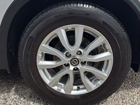 Used 2018 Nissan Rogue SV w/ Sun & Sound Touring Package image 37