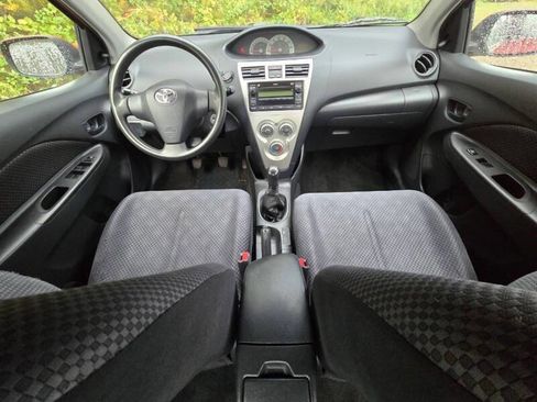 Used 2007 Toyota Yaris S image 10