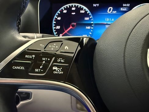 Used 2021 Mercedes-Benz E 350 4MATIC Sedan image 19