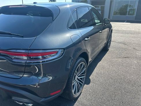 Certified 2026 Porsche Macan AWD/4WD image 15