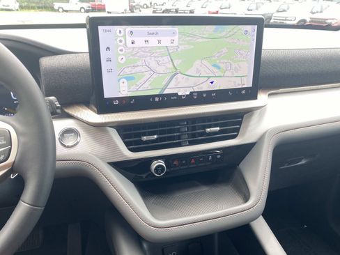 New 2026 Ford Explorer Active RWD image 17