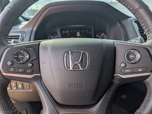 Certified 2025 Honda Passport TrailSport image 19