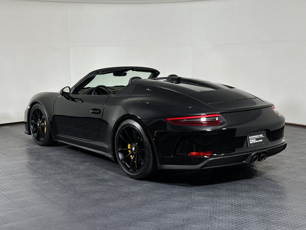 Certified 2019 Porsche 911 Speedster RWD image 3