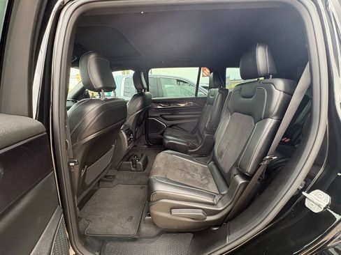 Used 2021 Jeep Grand Cherokee L Laredo image 14