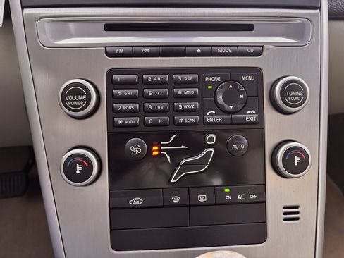 Used 2010 Volvo XC60 3.2 image 27