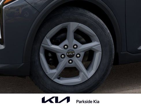 New 2025 Kia K4 LXS image 9