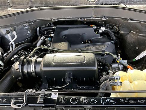 Used 2020 Ford Explorer XLT w/ Equipment Group 202A image 31