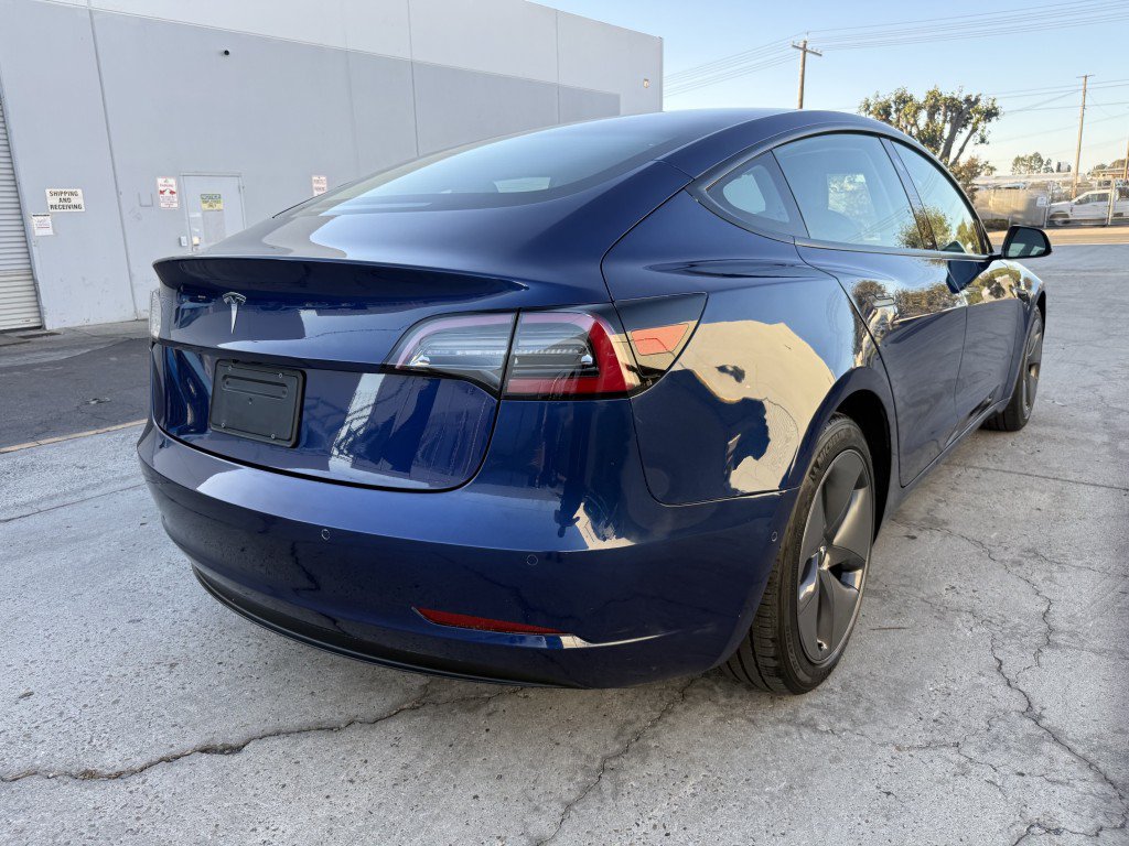 Used 2021 Tesla Model 3 RWD image 3