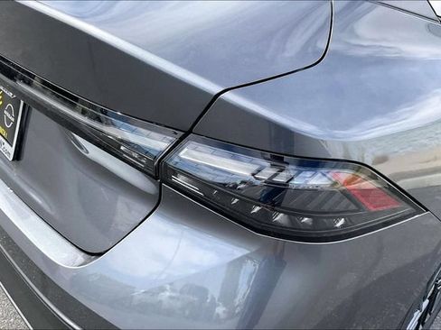 New 2026 Nissan Sentra SV w/ SV Convenience Package FWD image 11
