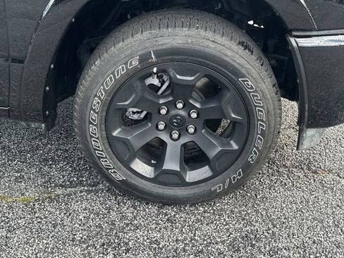 Used 2025 RAM 1500 Big Horn AWD/4WD image 13