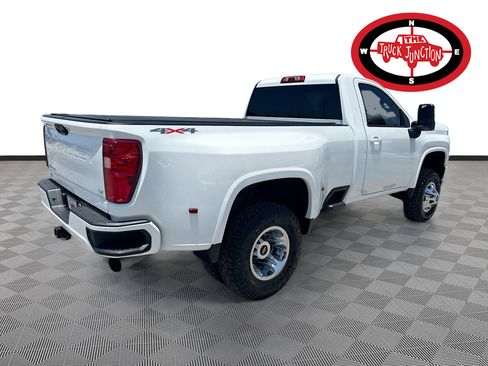 Used 2022 Chevrolet Silverado 3500 LT w/ Advanced Trailering Package image 7