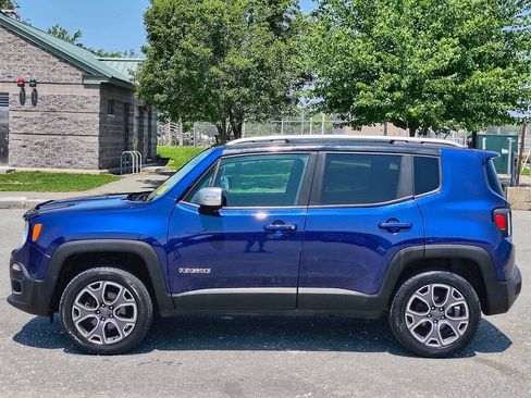 Used 2016 Jeep Renegade Limited AWD/4WD image 4