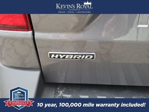 Used 2024 Ford Maverick Lariat FWD image 9