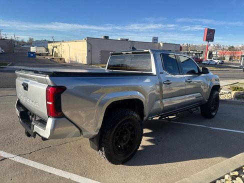 Used 2024 Toyota Tacoma SR5 image 5