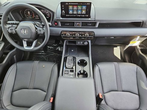 New 2025 Honda Pilot Touring image 20