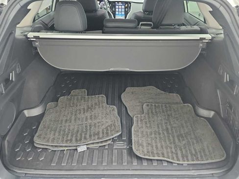 Certified 2025 Subaru Outback Onyx Edition AWD/4WD image 40