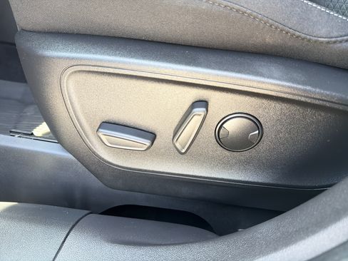 Used 2023 Ford Escape Active w/ Tech Pack #1 AWD/4WD image 11