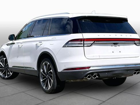 Used 2023 Lincoln Aviator Reserve w/ Equipment Group 201A AWD/4WD image 12