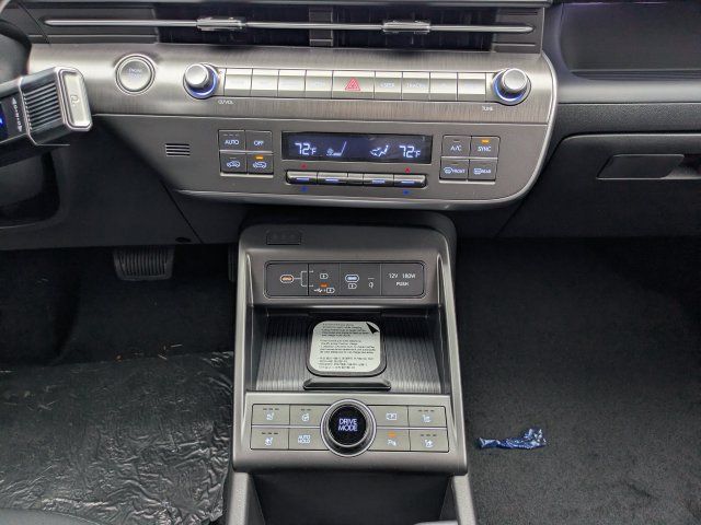 New 2027 Hyundai Kona Limited FWD image 18