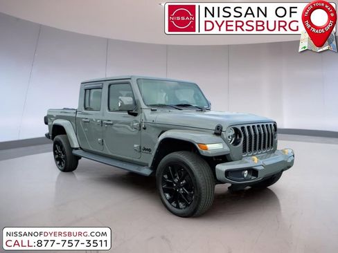 Used 2022 Jeep Gladiator Overland AWD/4WD image 1