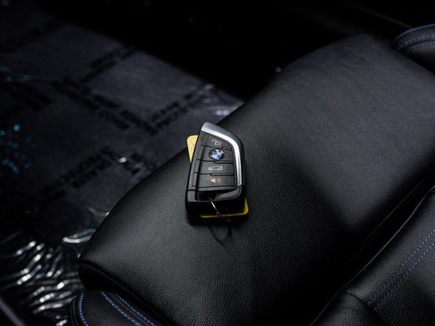 Used 2023 BMW M2 w/ Lighting Package image 60