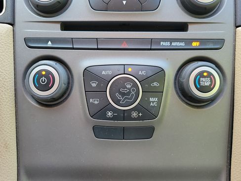 Used 2014 Ford Taurus SEL image 27