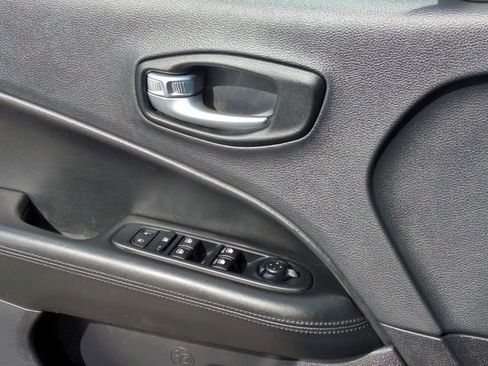 Certified 2021 Jeep Compass Latitude w/ Sun and Sound Group image 12