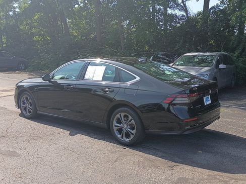 Certified 2023 Honda Accord EX image 5