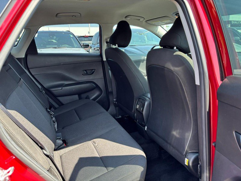 Used 2025 Hyundai Kona SEL AWD/4WD image 13