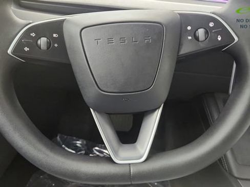 Used 2025 Tesla Model 3 Long Range RWD image 53
