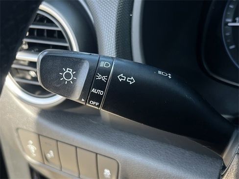 Used 2018 Hyundai Kona SEL image 26