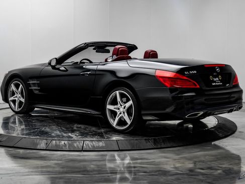 Used 2017 Mercedes-Benz SL 550 image 9