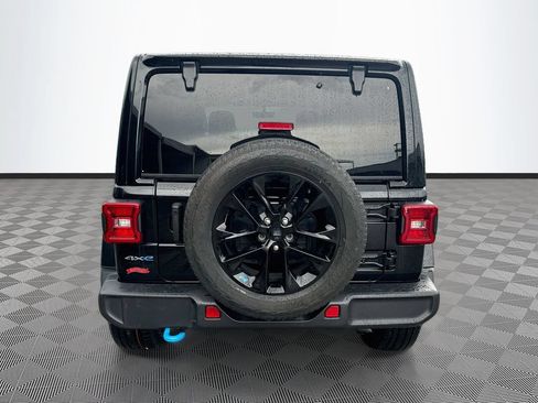 Certified 2023 Jeep Wrangler Unlimited Sahara w/ Cold Weather Group AWD/4WD image 7