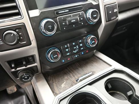 Used 2021 Ford F250 Lariat w/ Lariat Ultimate Package image 34