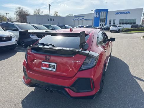 Used 2018 Honda Civic Sport image 22
