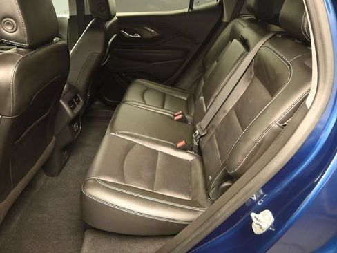 Used 2022 GMC Terrain SLT w/ LPO, Floor Liner Package AWD/4WD image 27