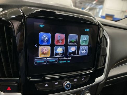 Used 2019 Chevrolet Traverse LT w/ LT Premium Package AWD/4WD image 30