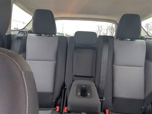 Used 2017 Ford Escape SE image 33