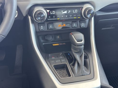 Used 2025 Toyota RAV4 XLE Premium FWD image 37