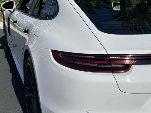 Used 2020 Porsche Panamera 4 image 52